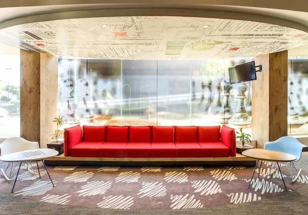 Ibis Mexico Perinorte 2