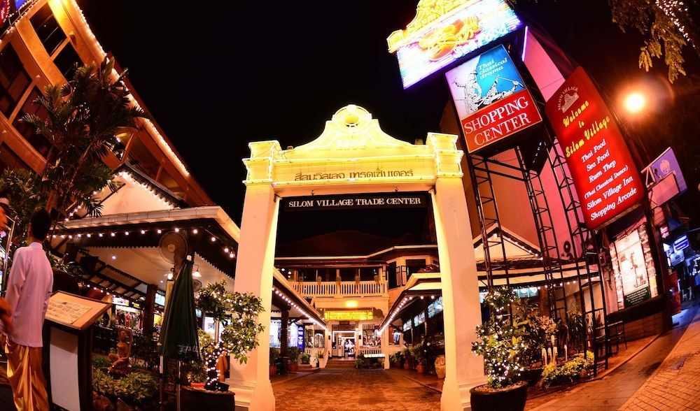 Silom Village Inn 1