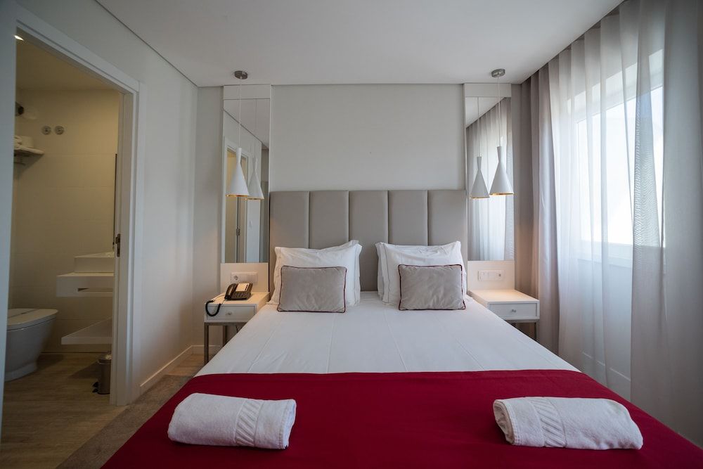 Hotel Canada 1