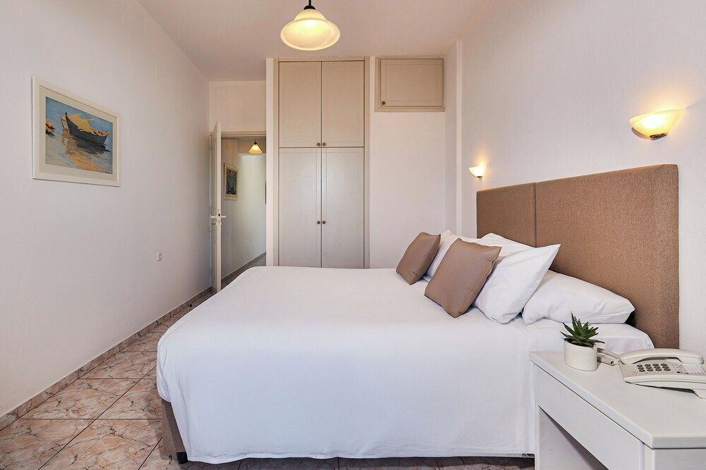 Ilios Suites 2
