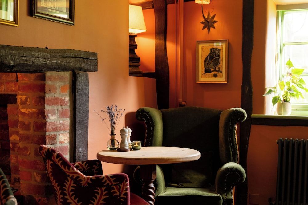The White Hart 2