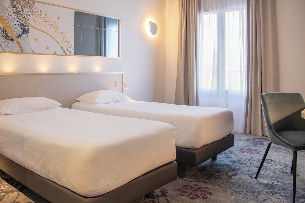 Brit Hotel Cahors Centre - Le Valentre 1