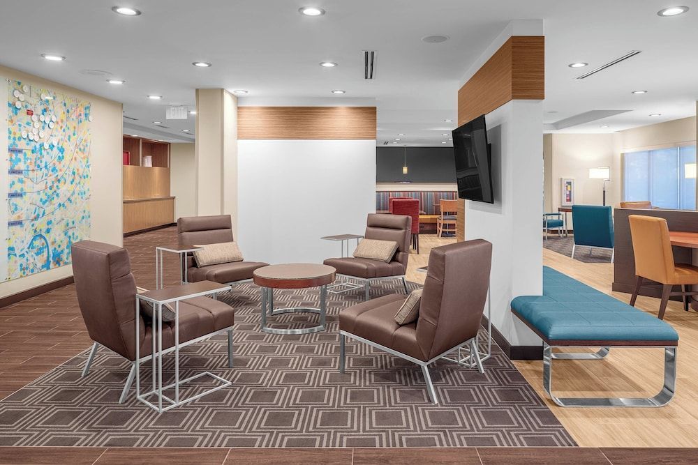 TownePlace Suites Cincinnati Fairfield 2