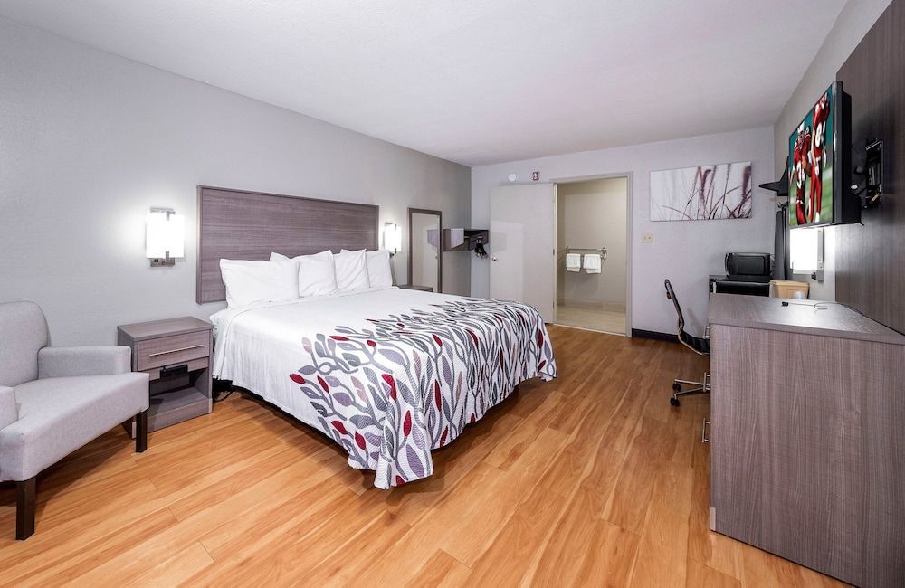 Red Roof Inn Bay Minette 1