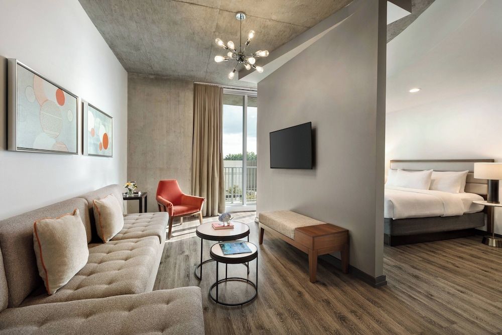 Twelve Midtown, Autograph Collection 1
