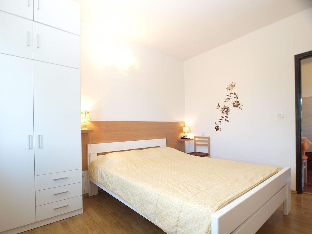 Apartment 1969 2