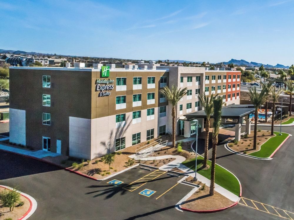 Holiday Inn Express & Suites LAKE HAVASU - LONDON BRIDGE by IHG 1