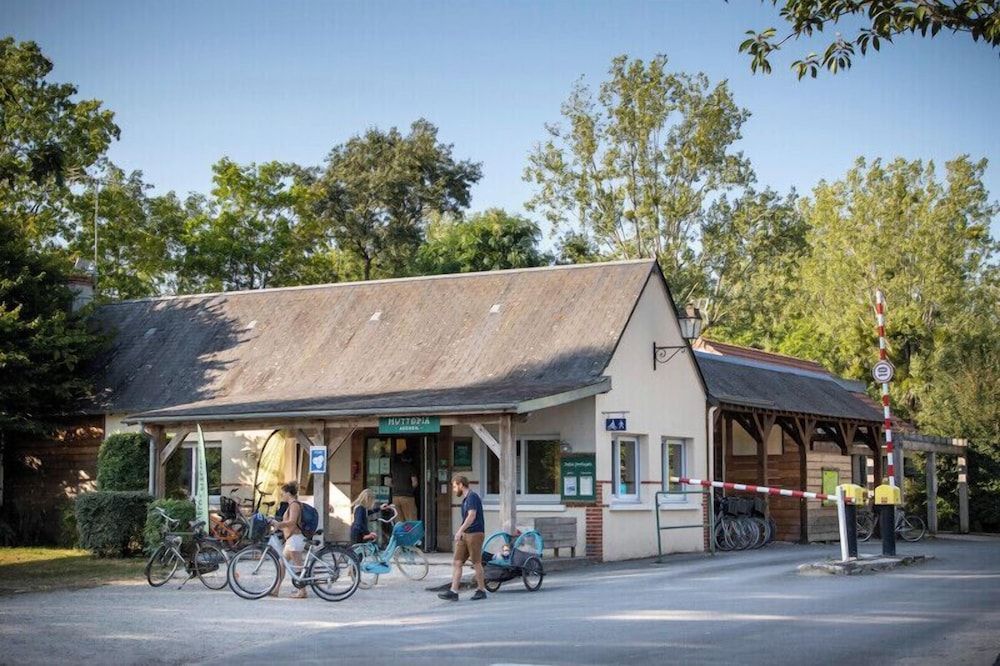 Huttopia Les Châteaux 2
