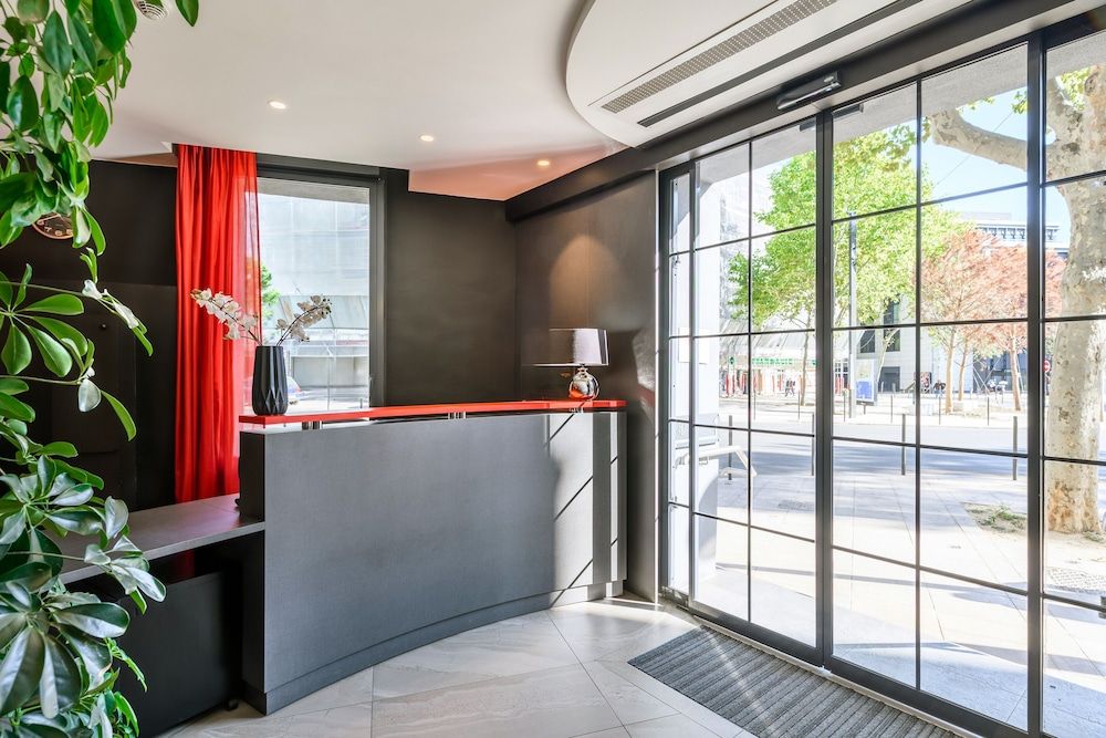 Hotel Sixteen Paris Montrouge 1