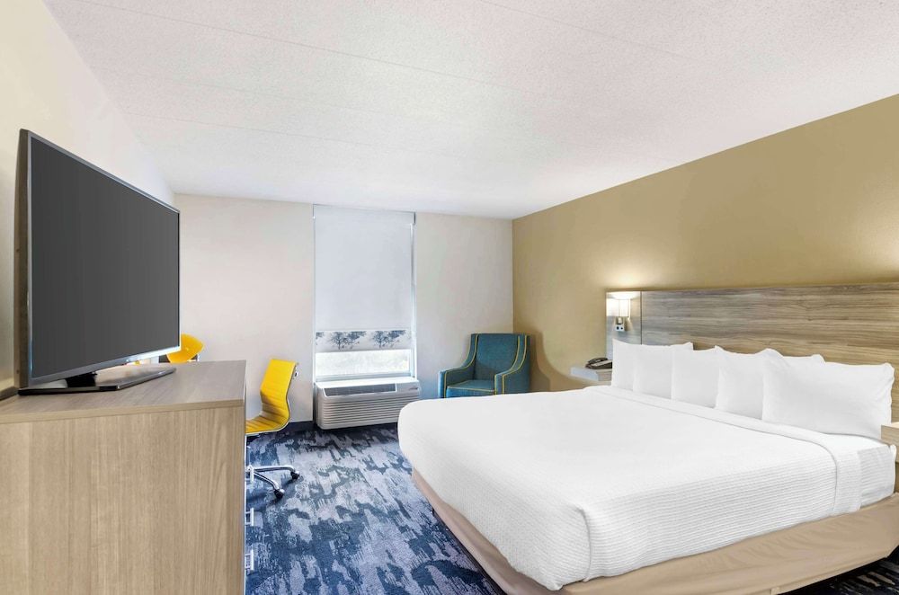 Best Western Plus Beckley Inn 1