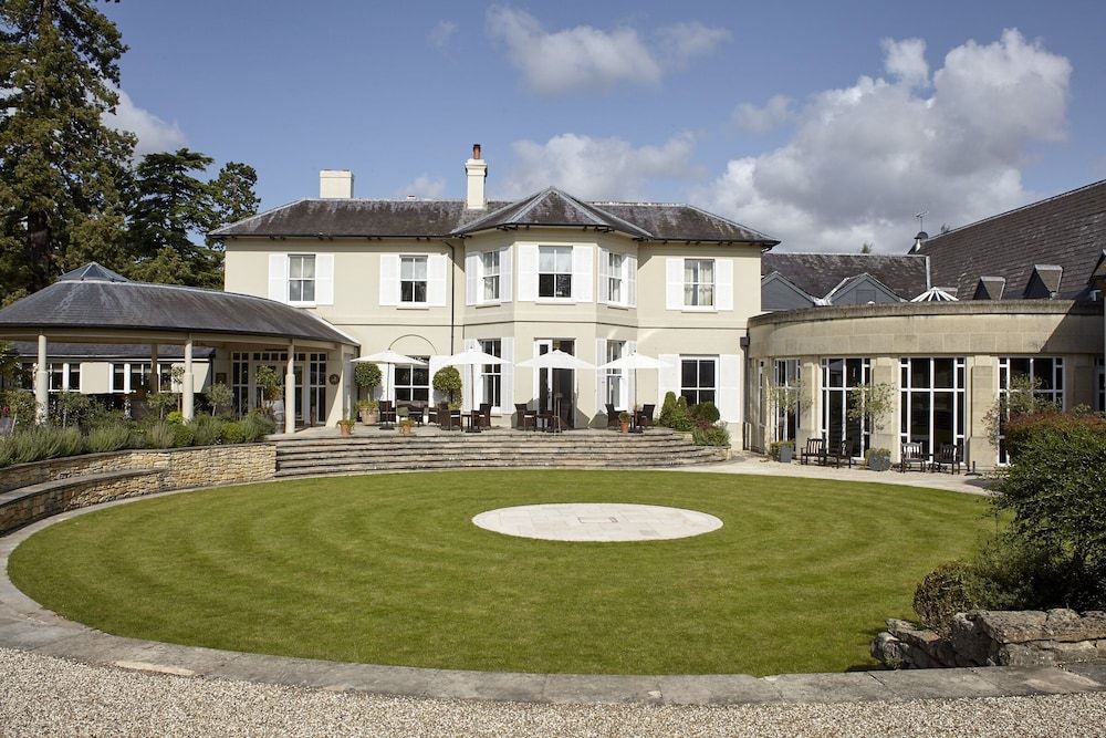 The Vineyard Hotel 1
