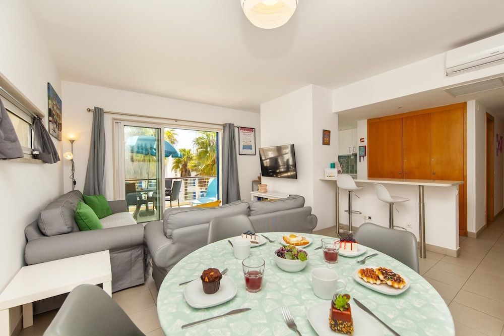 B06 - Top Floor Marina Club 2 Bed Apartment by DreamAlgarve 2