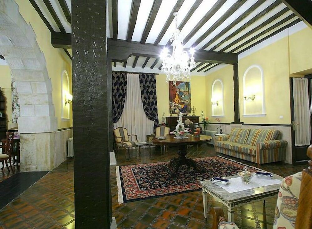 Hotel Palacio La Casona de Cerrazo 2