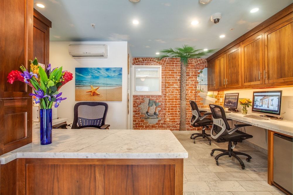 Venice Breeze Suites 2