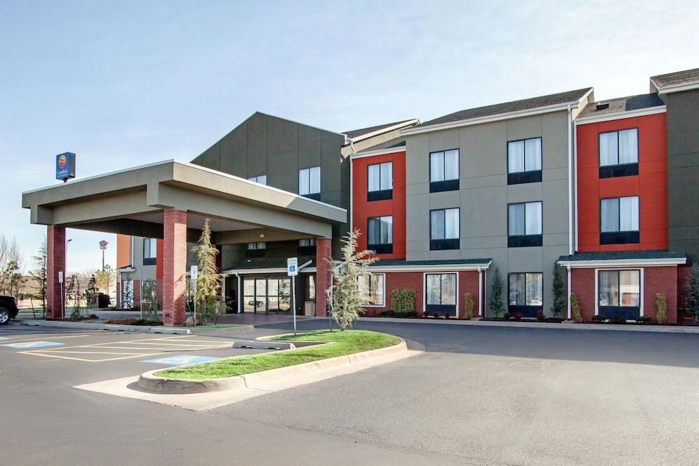 Comfort Inn & Suites Norman near University 1