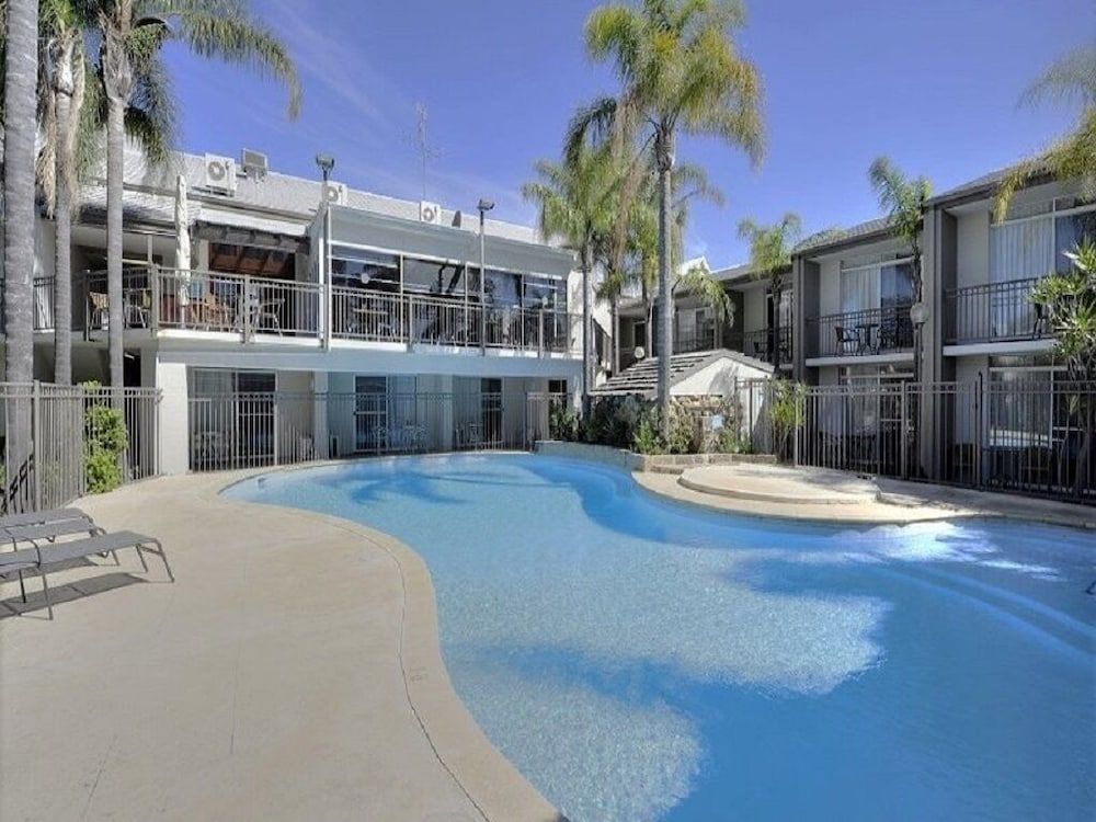 Mandurah Motel and Apartments 1