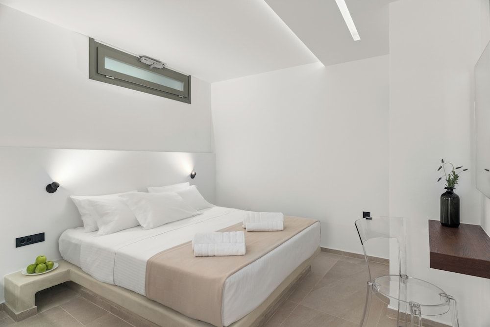 Dream of Paros 2