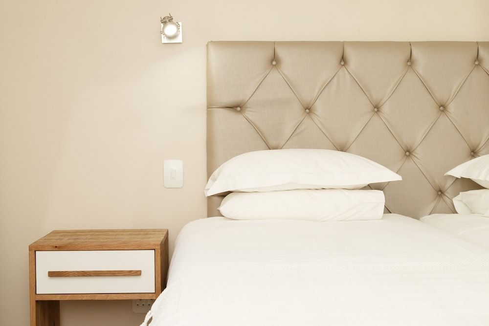 Loerie Guest Lodge 2