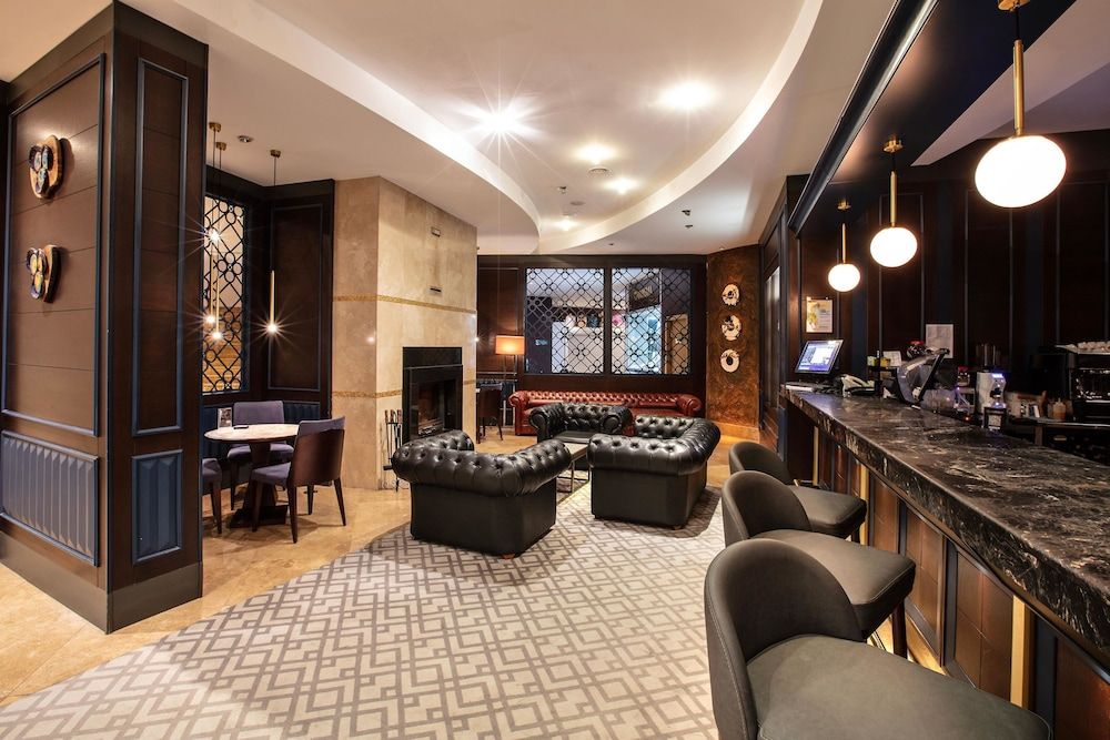 Charisma De Luxe Hotel 1