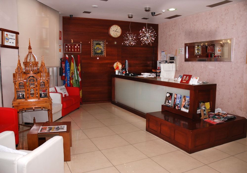 Hotel Villa de Cacabelos 2
