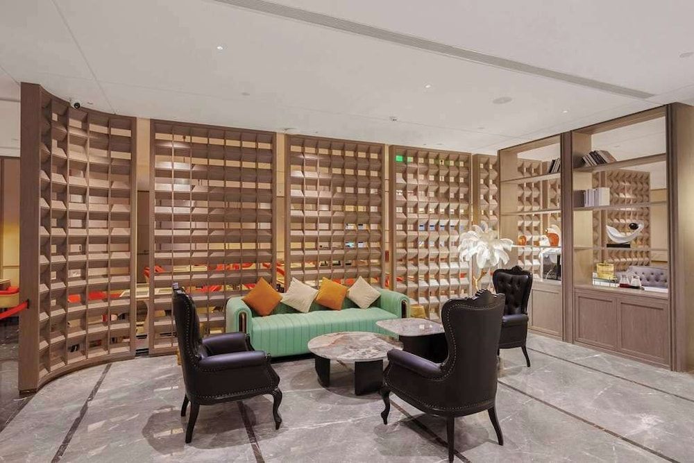 Howard Johnson by Wyndham Life Kunming Guandu Hotel 1