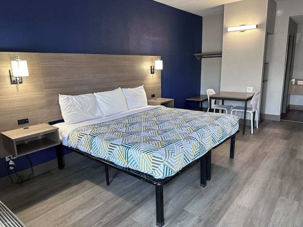 Studio Suites Extended Stay 2