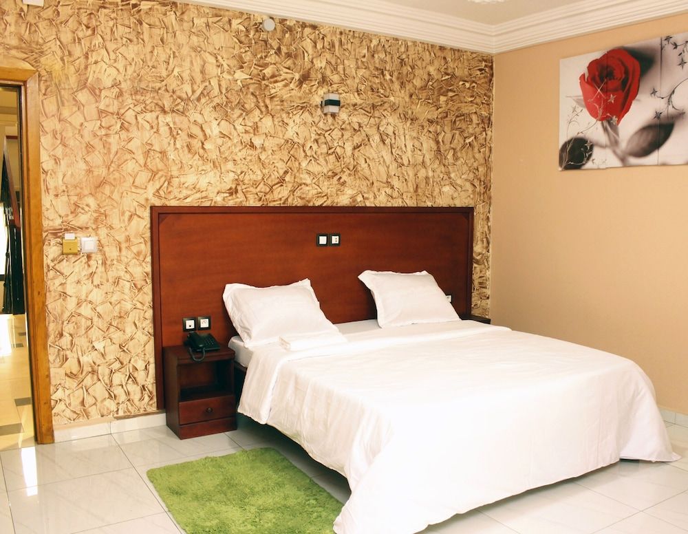 ALICIA HOTEL 2