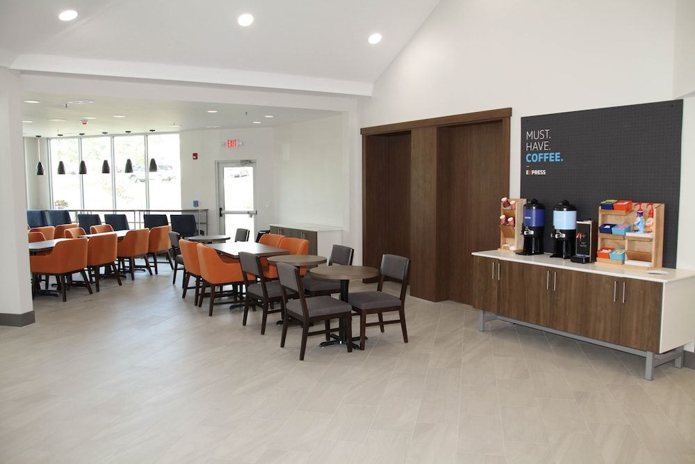 Holiday Inn Express ROCKY MOUNT – SPORTS CENTER by IHG 1