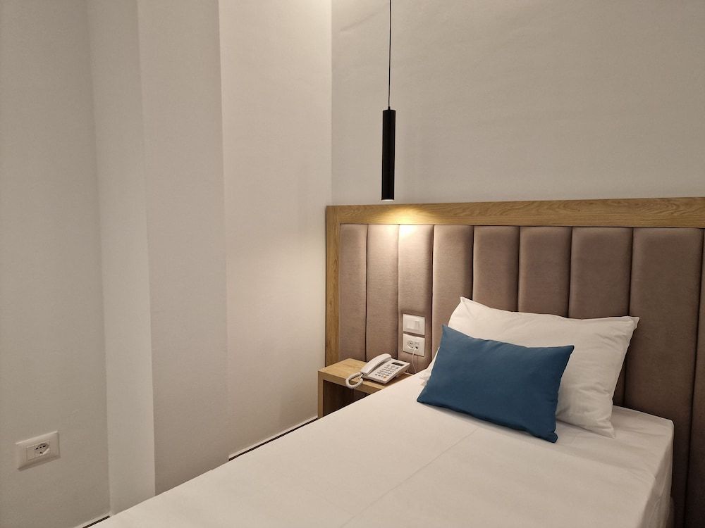 Hotel Monel 2