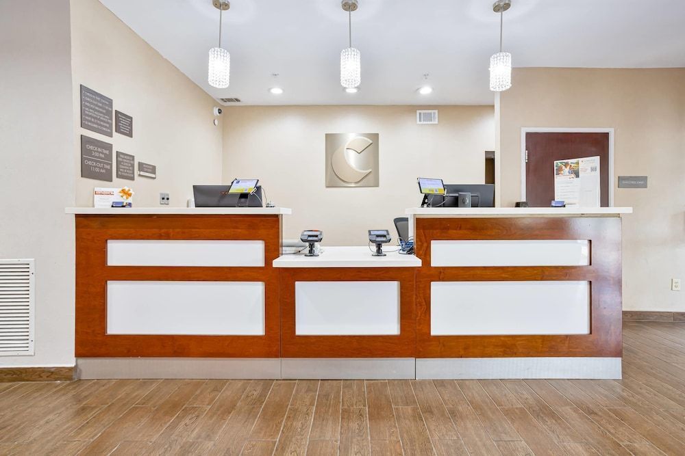 Comfort Inn & Suites Montgomery East Carmichael Rd 2