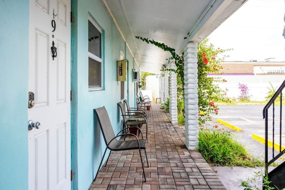 Siesta Motor Inn By Townhouse Kennedy Space Center Titusville I 95 1