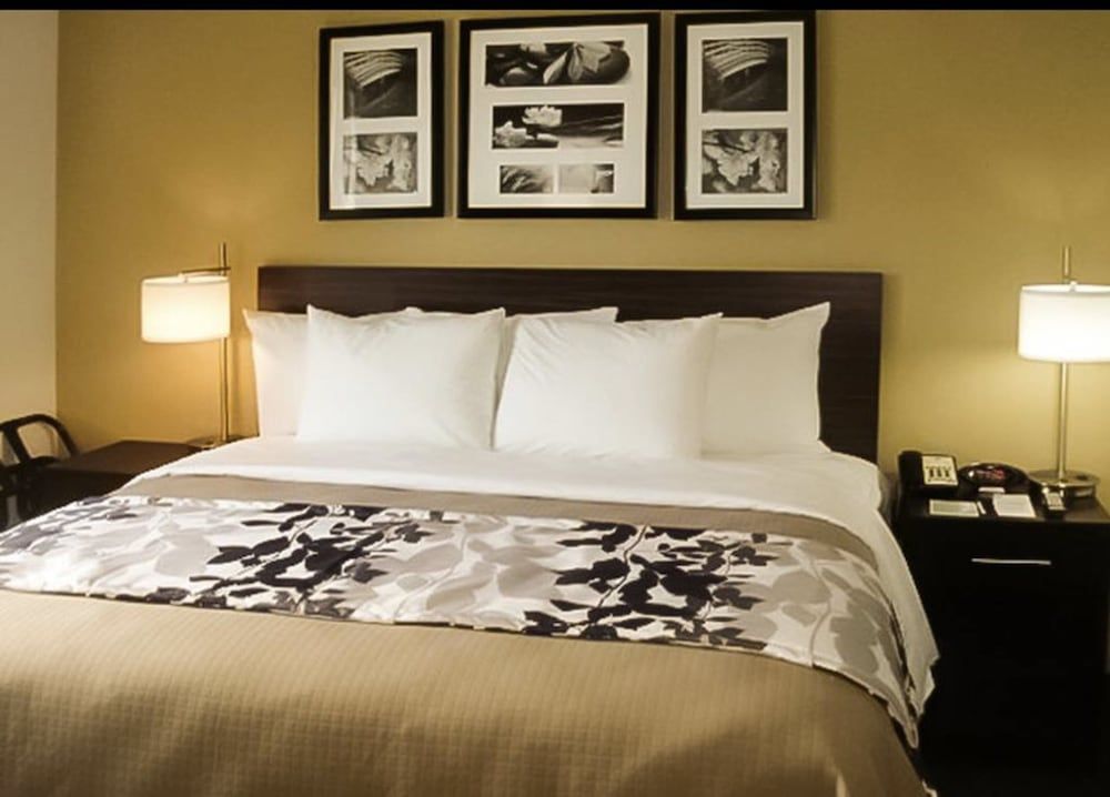 The Vue Inn Brooklyn 1
