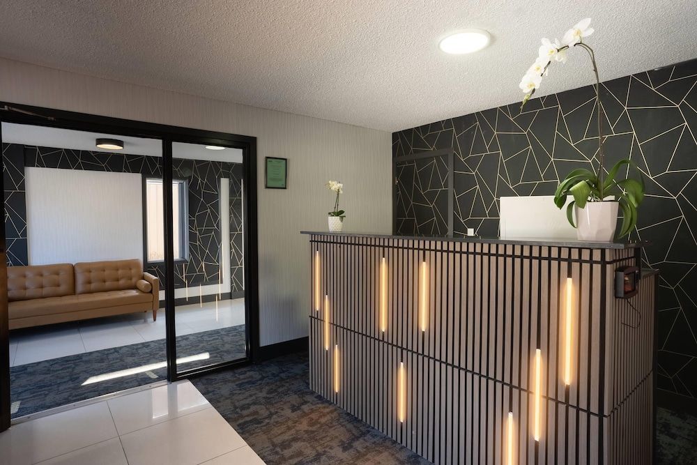 Inn The Mountains, an Ascend Collection Hotel 2