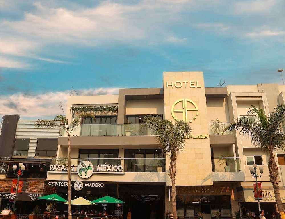 Hotel Grand One Plaza 1