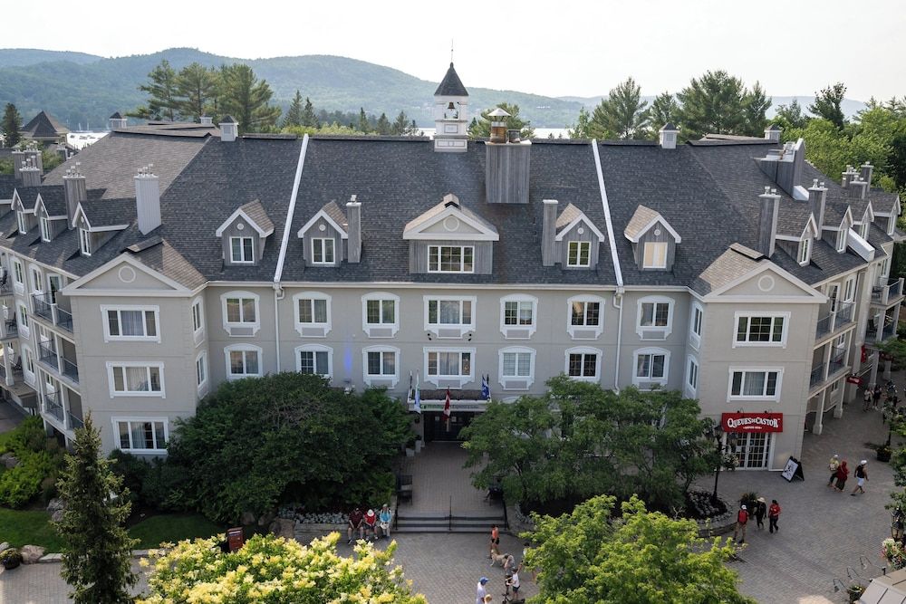 Holiday Inn Express & Suites TREMBLANT by IHG 1