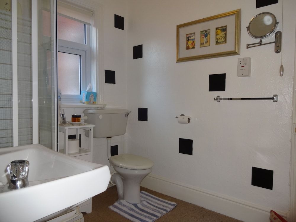 St Michael's Boutique Guest House, North Bay, Scarborough with free parking and fast wi-fi 2