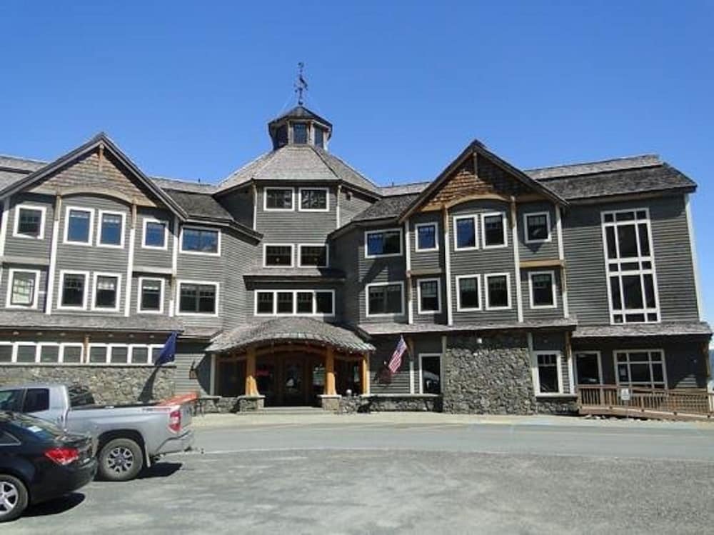 Inn At Whittier 1