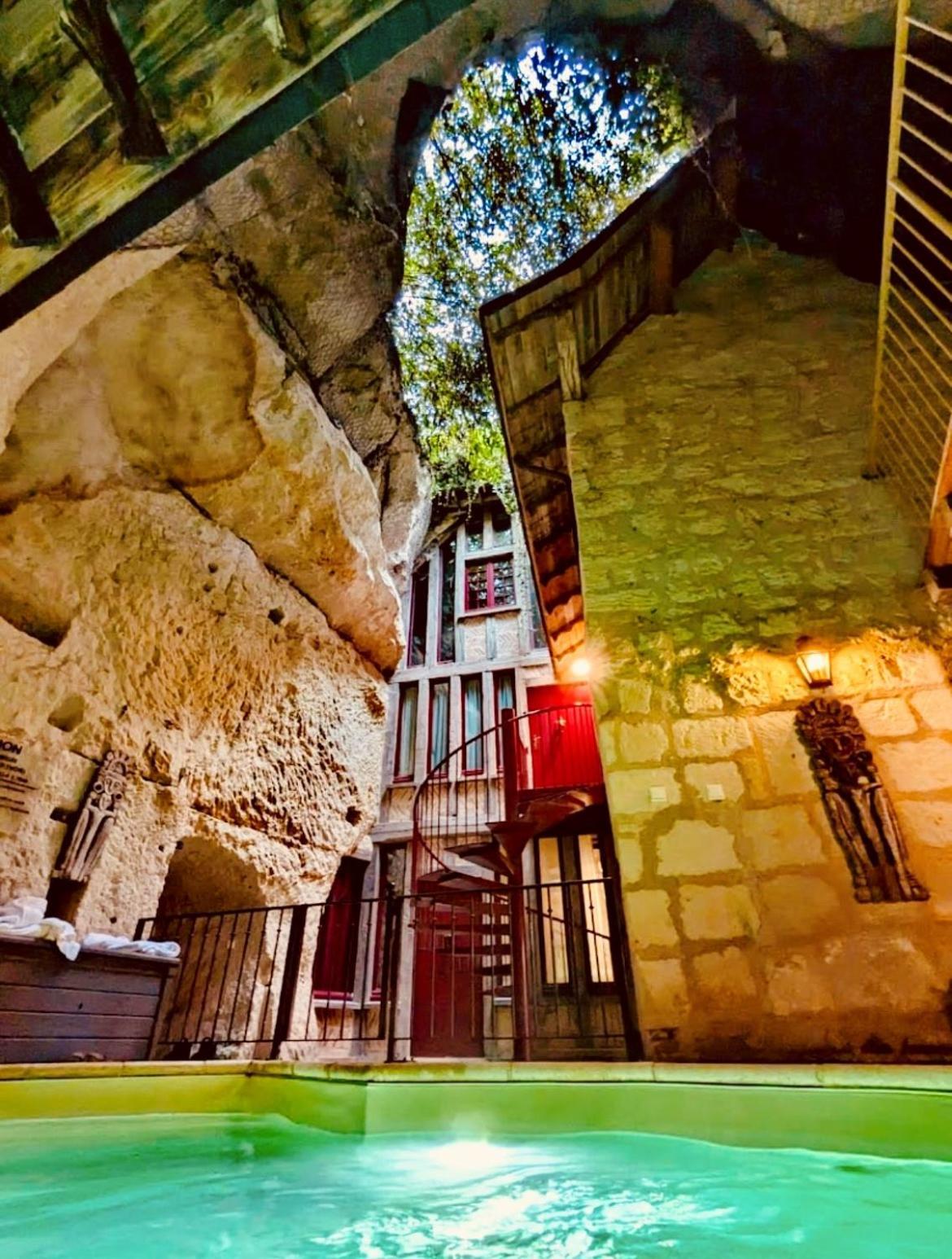 Logis Hotel Demeure de la Vignole 1