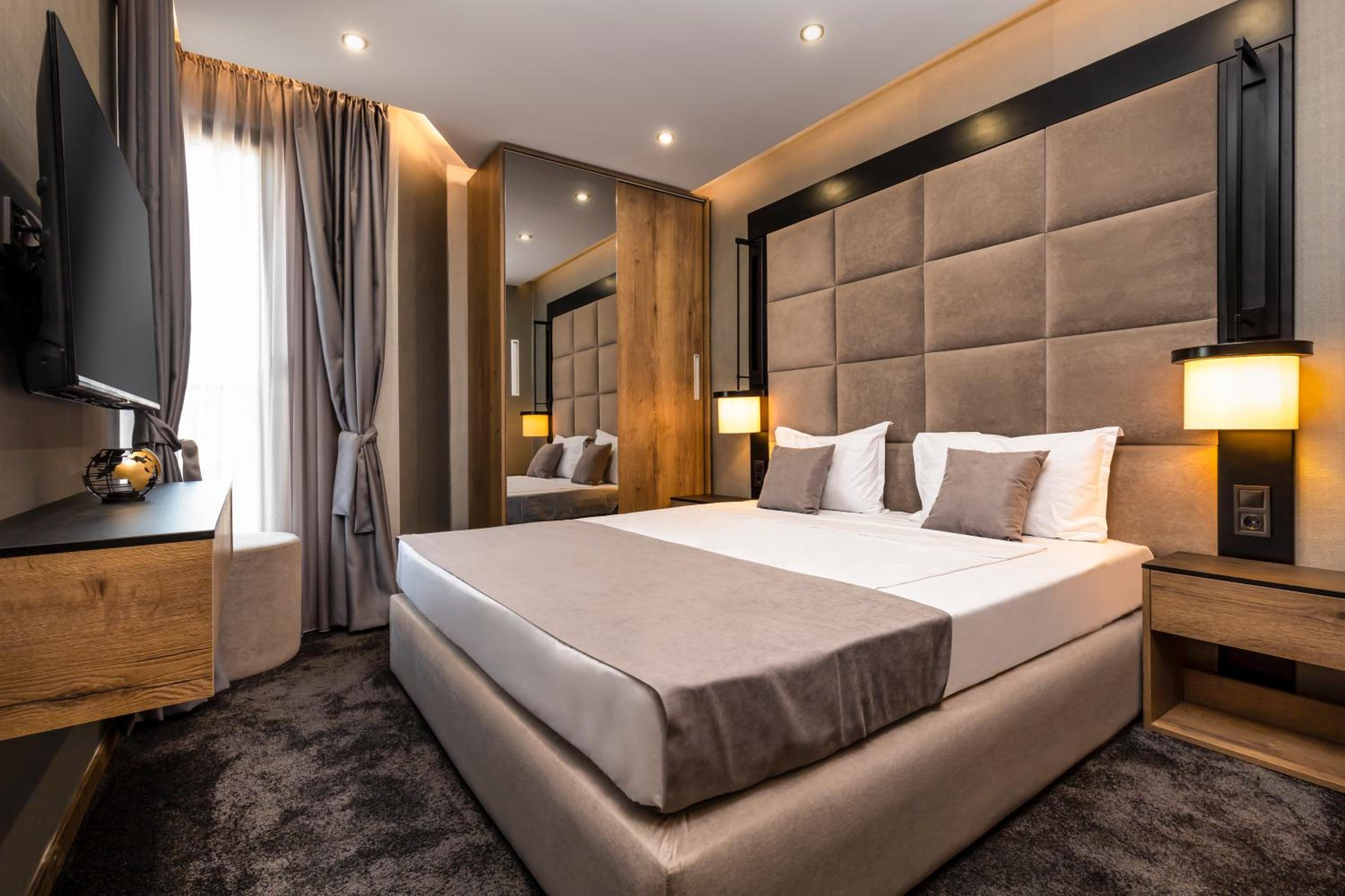SOHO Apart House 1