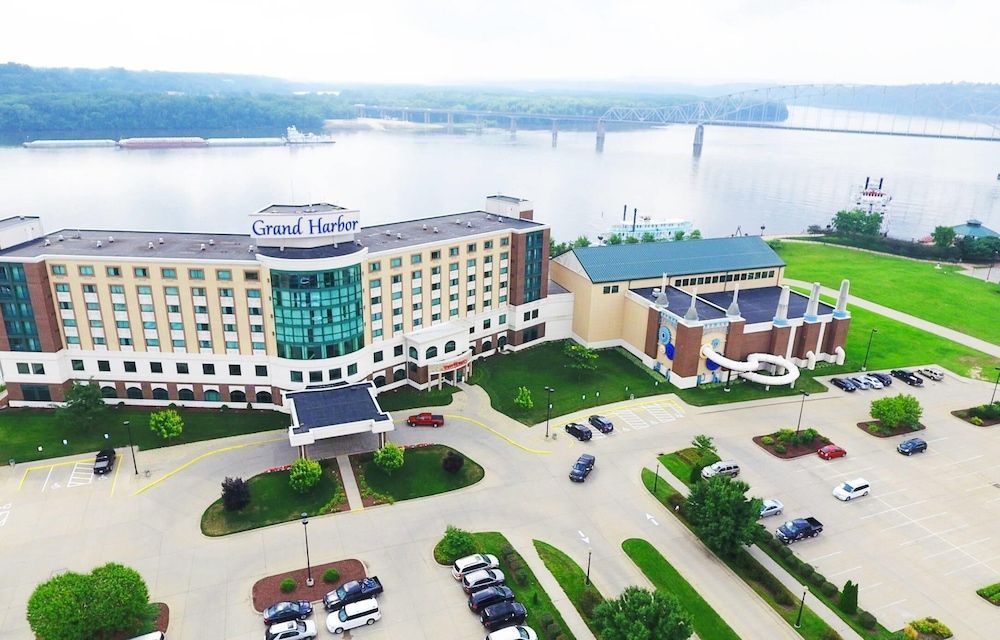 Grand Harbor Resort 1