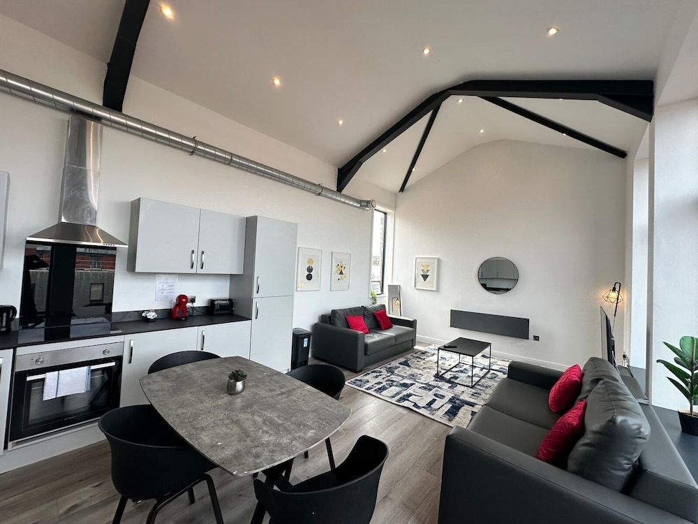 Dale Street Apartments Liverpool by StaySavvy Accommodation 1