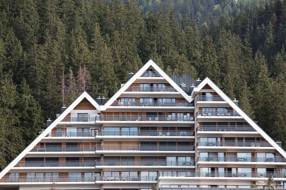 Crans Ambassador 1