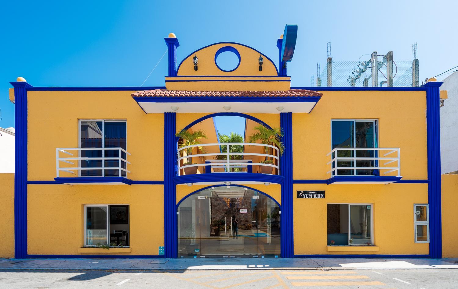 Hotel Yumkiin - Cerca Del Ferry y Terminal ADO 1