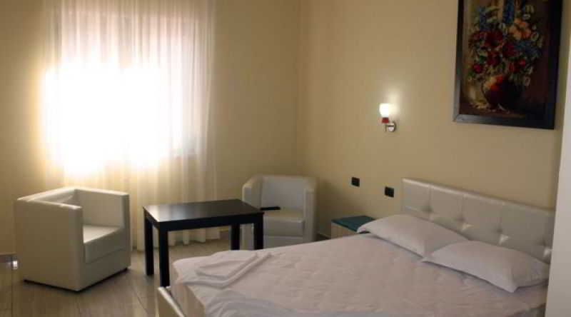 Aurelis Hotel 2