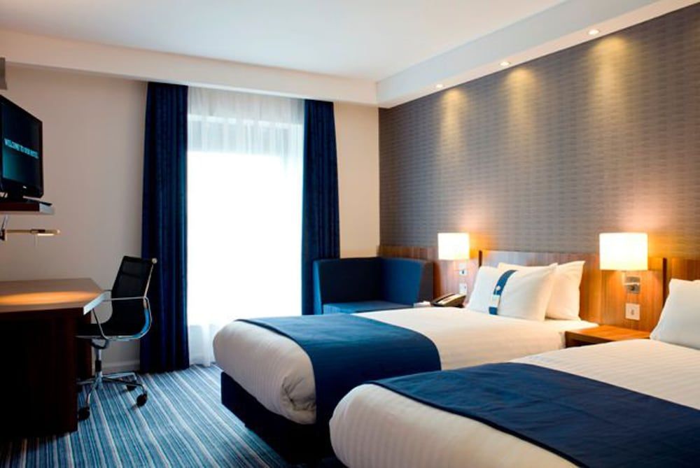Holiday Inn Express TOULON - EST by IHG 2