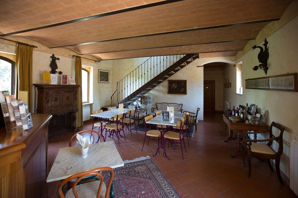 Rocca degli Olivi 2