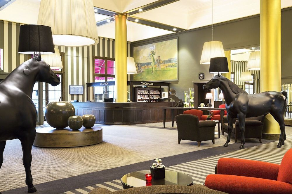 Hôtel Barrière L'Hôtel du Golf 2