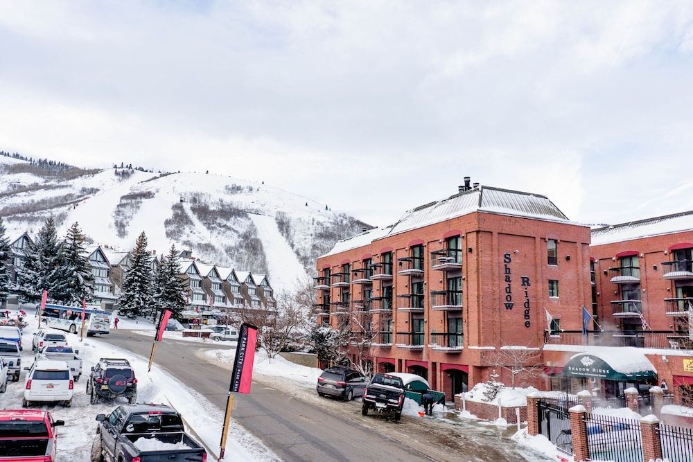 Shadow Ridge by All Seasons Resort Lodging 1