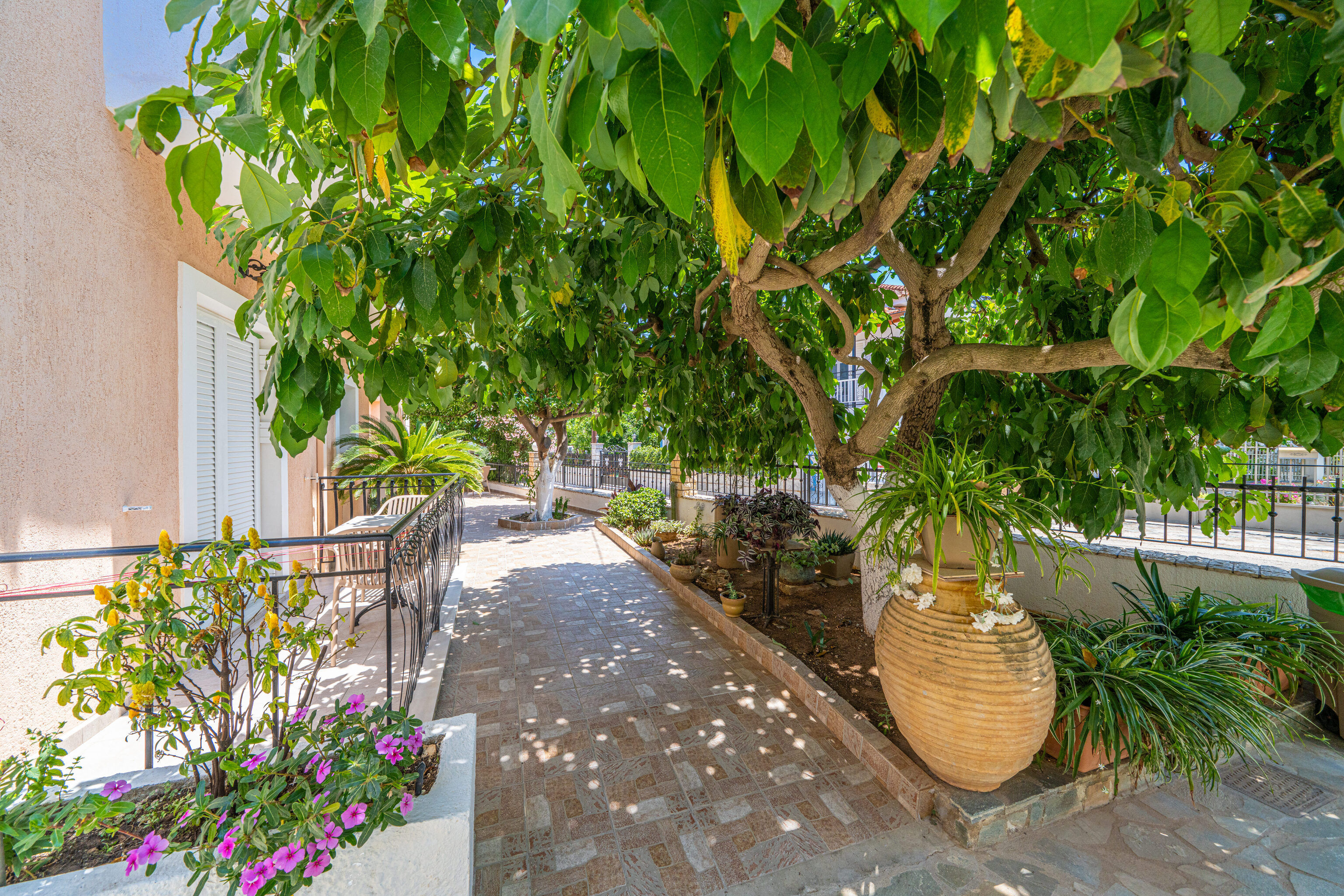 Dionysios Studios 2
