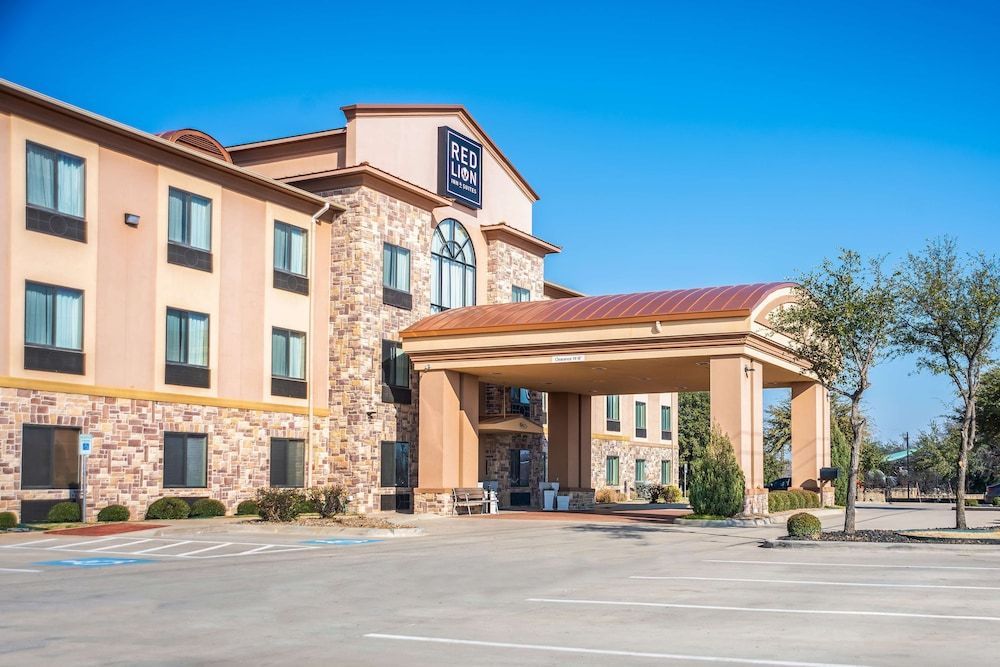 Red Lion Inn & Suites Mineral Wells 1